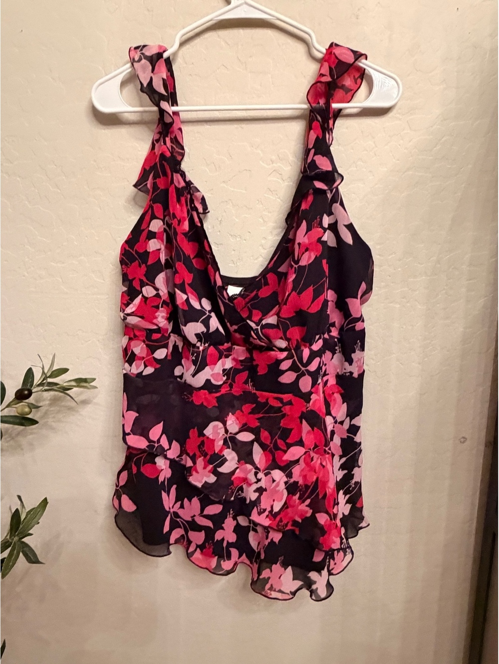 Torrid spaghetti strap blouse